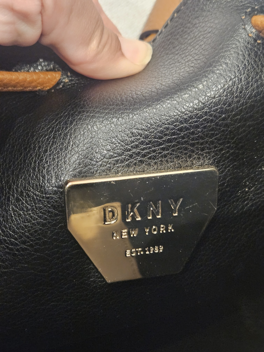 DKNY Brown Pebbled Leather Drawstring Crossbody Bag Bucket Bag - Picture 14 of 15
